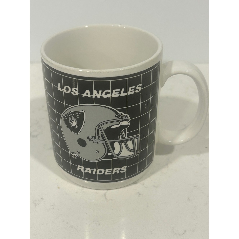 Vintage Los Angeles Raiders NFL Coffee Mug Papel Grid Pattern LA Helmet Ceramic